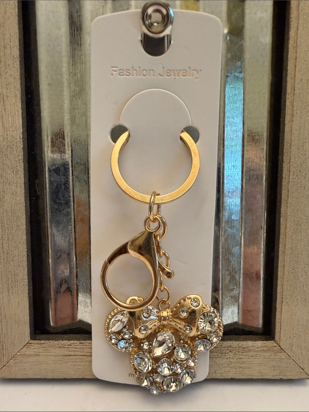 Minnie Mouse Keychain - Fashion Jewelry